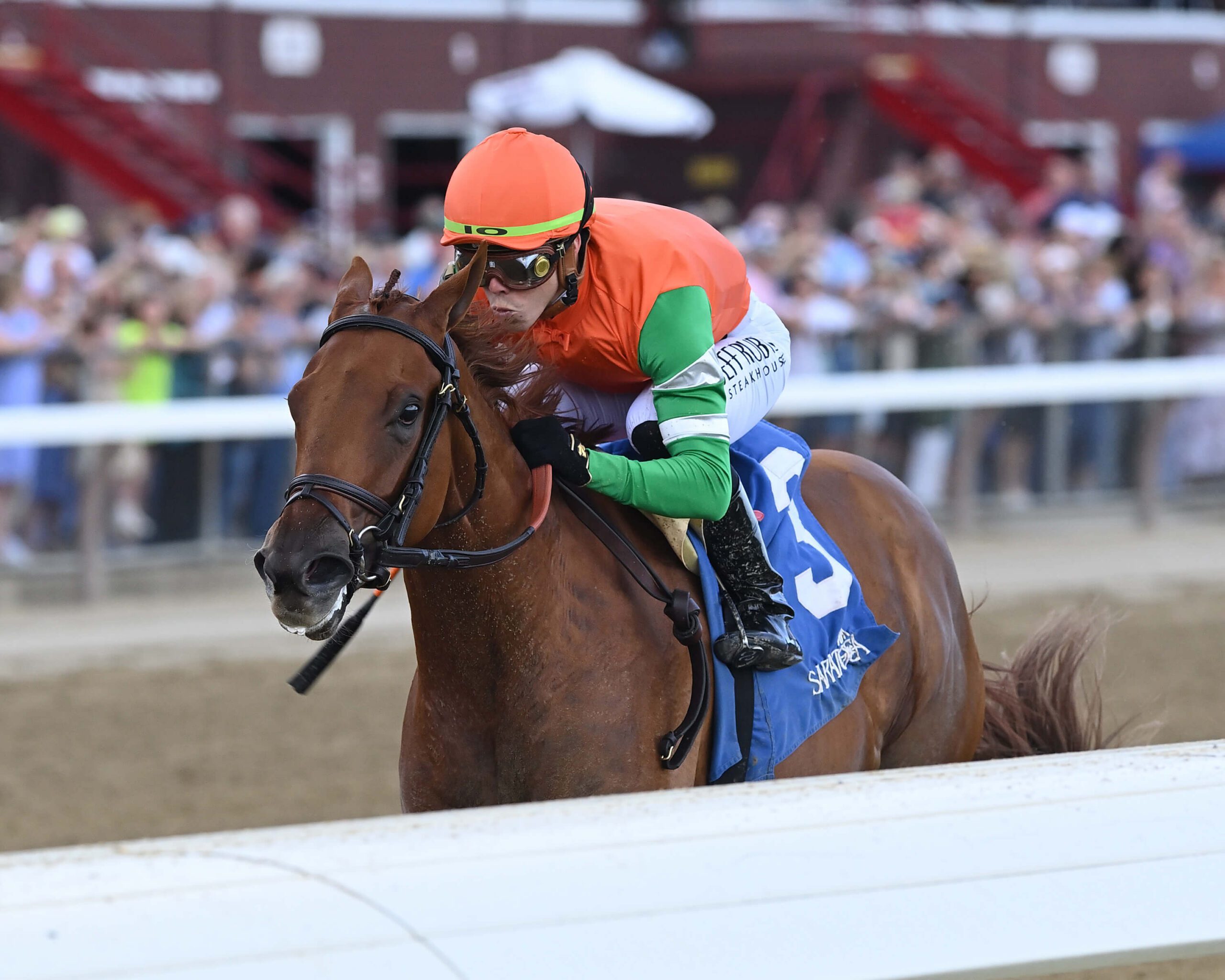 Senza Parole in her career debut at Saratoga winning a $100,000 maiden special weight .